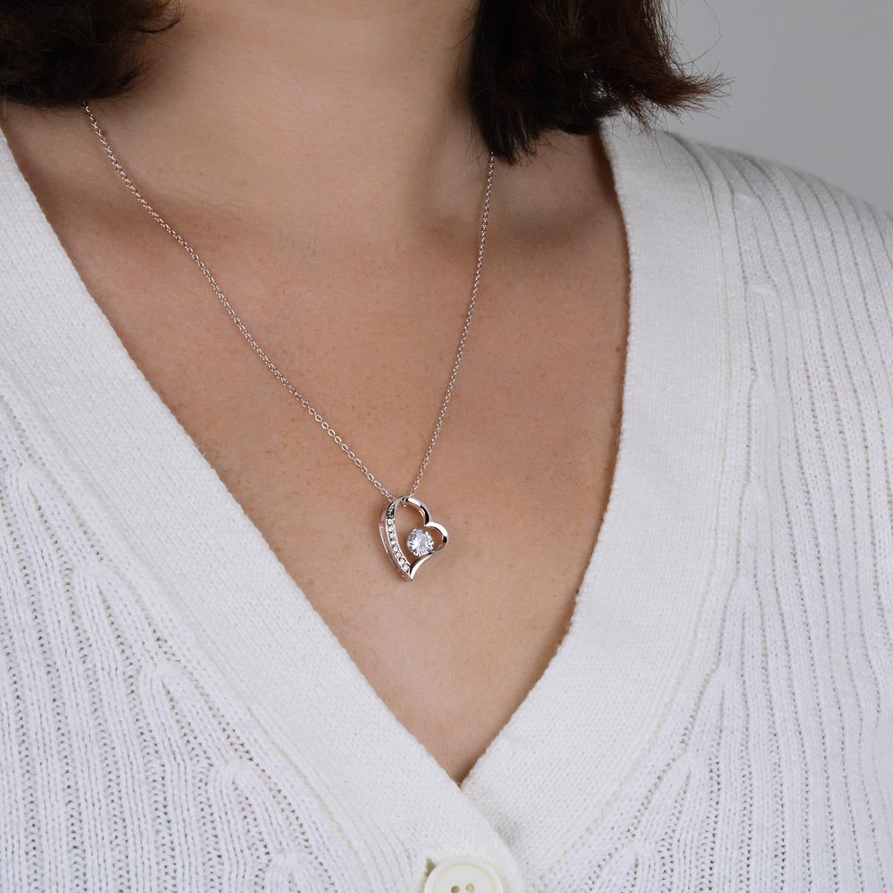 Beautiful Heart Necklace – A Forever Gift for Daughter